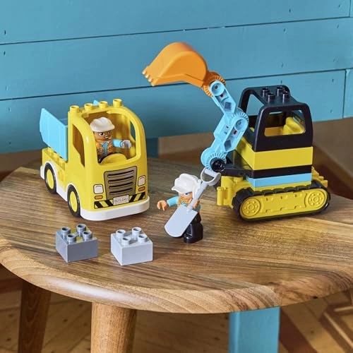Construction Truck and Tracked Excavator (10931)
