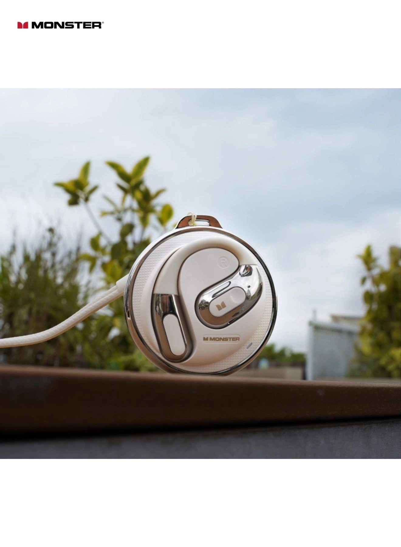 AC330 Wireless Earbud