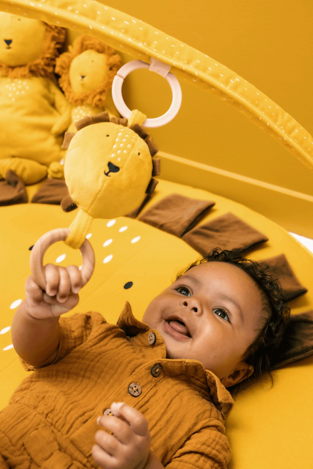 Activity Play Mat With Arches - Mr. Lion 3 months