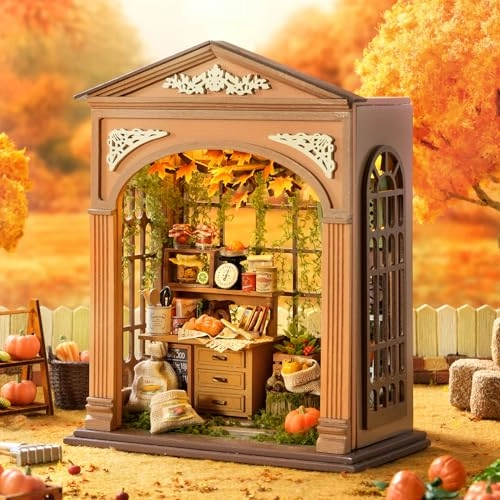 Book Nook Kit - Animal, Beach, Christmas, Fantasy, Floral, Forest, Halloween, Movie, Music, Princess 1:24
