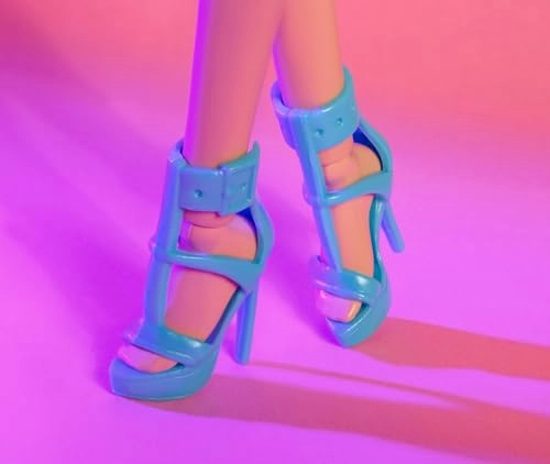 Barbie Looks No. 23 - Ash Blonde Hair Metallic Blue One-Shoulder Dress Ages 6+