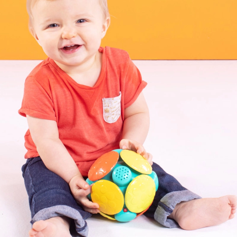 Wobble Bobble Crawl & Chase Ball - 3 months