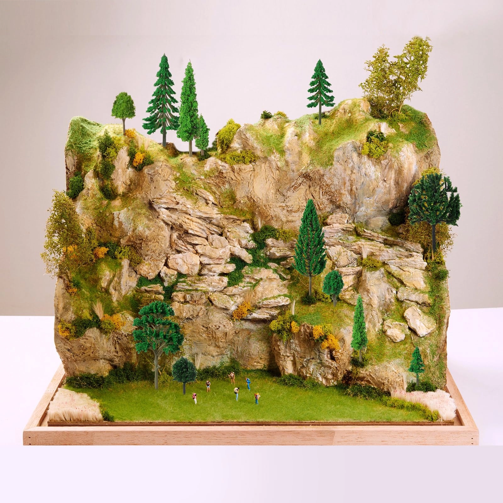 Model Trees - 70 Pieces