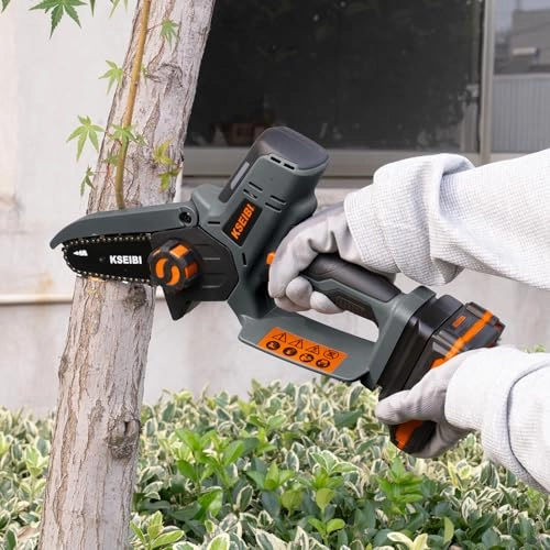 Cordless Mini One-Hand Use Chainsaw - 20V
