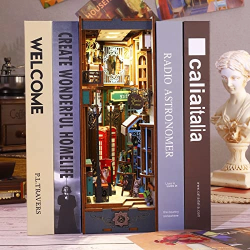 DIY Dollhouse Miniature Book Nook - Holiday 1:32