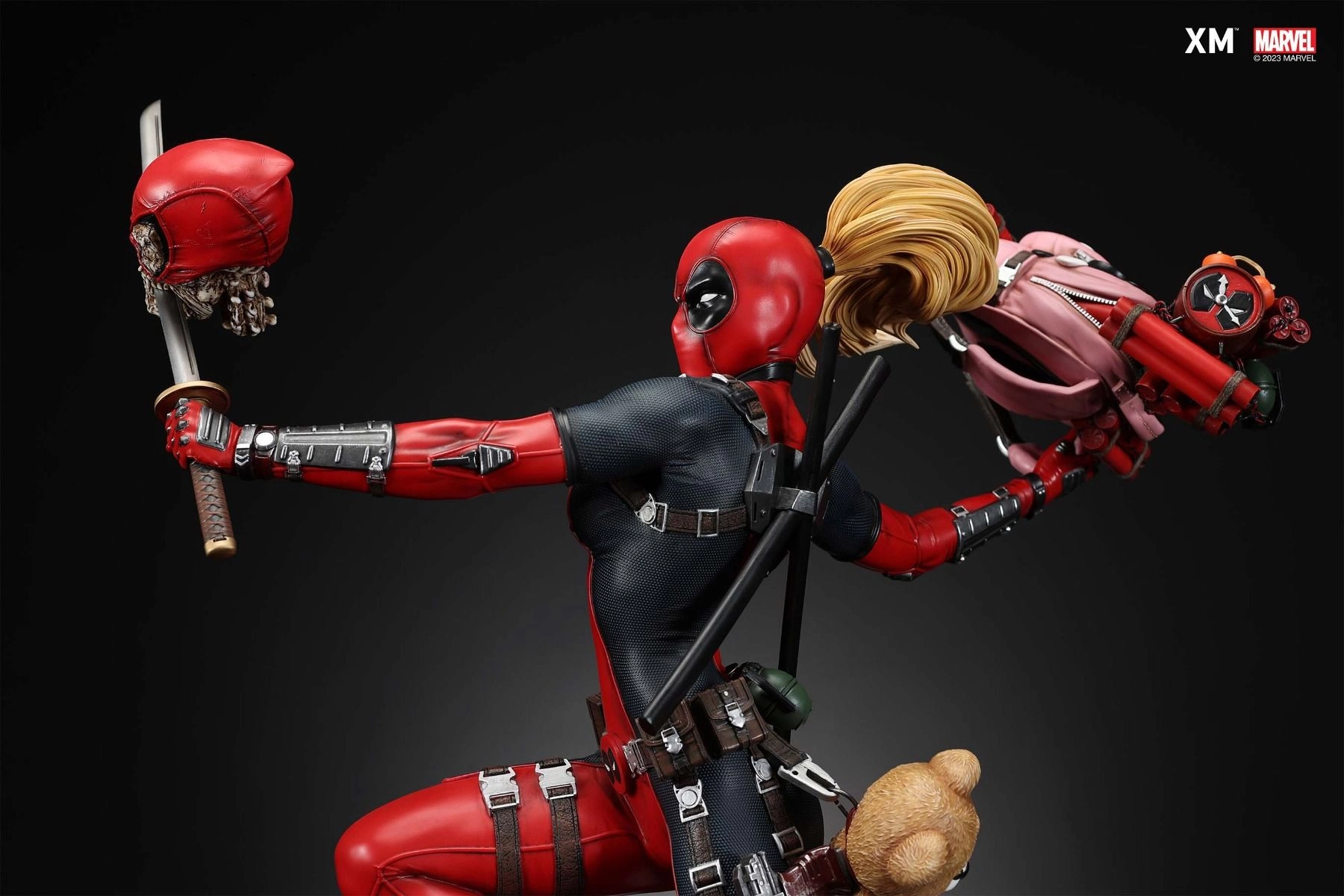 Lady Deadpool - 1/4 Scale Polystone Statue