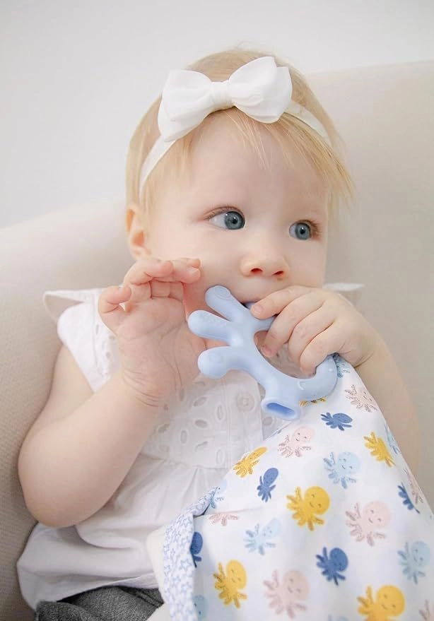 Relaxing Cloth With Teether Pathwork - Blue 0 Months+