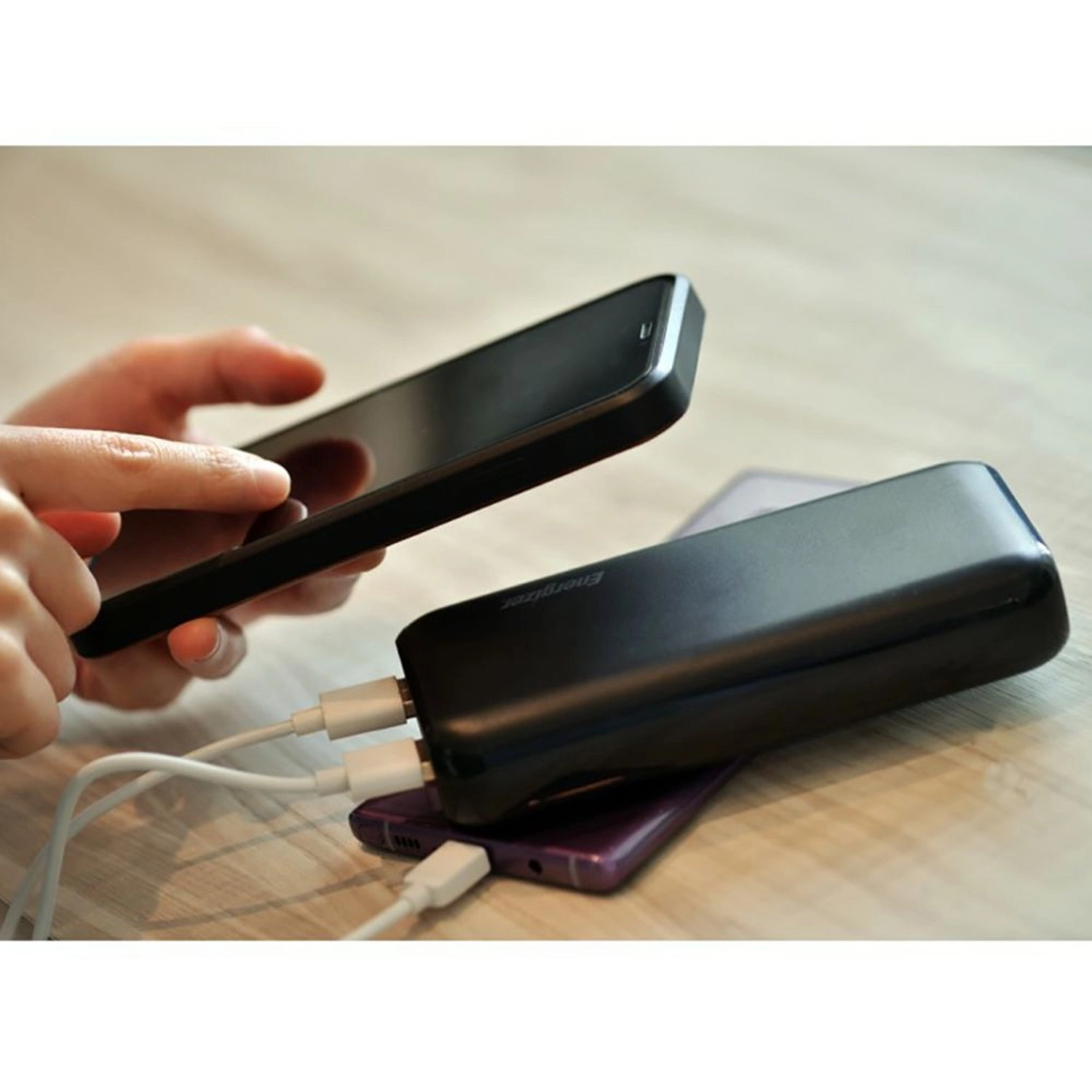 UE20010_BK - 20000 mAh 5V/2.1A