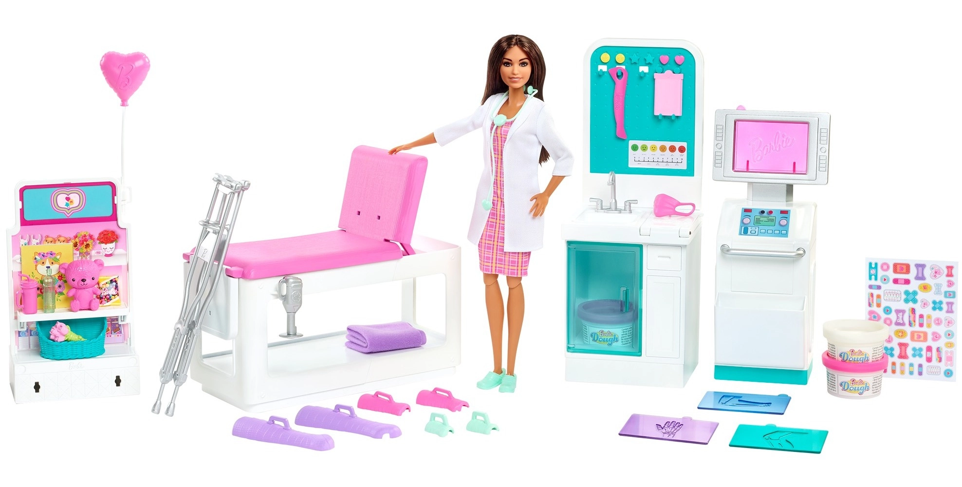 Fast Cast Pet Vet Clinic Playset - With Doll 2 Pets Ages 3+