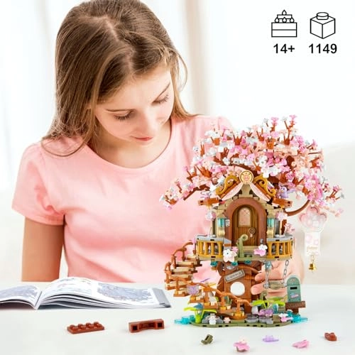 Cherry Blossom Tree House - 1149pcs