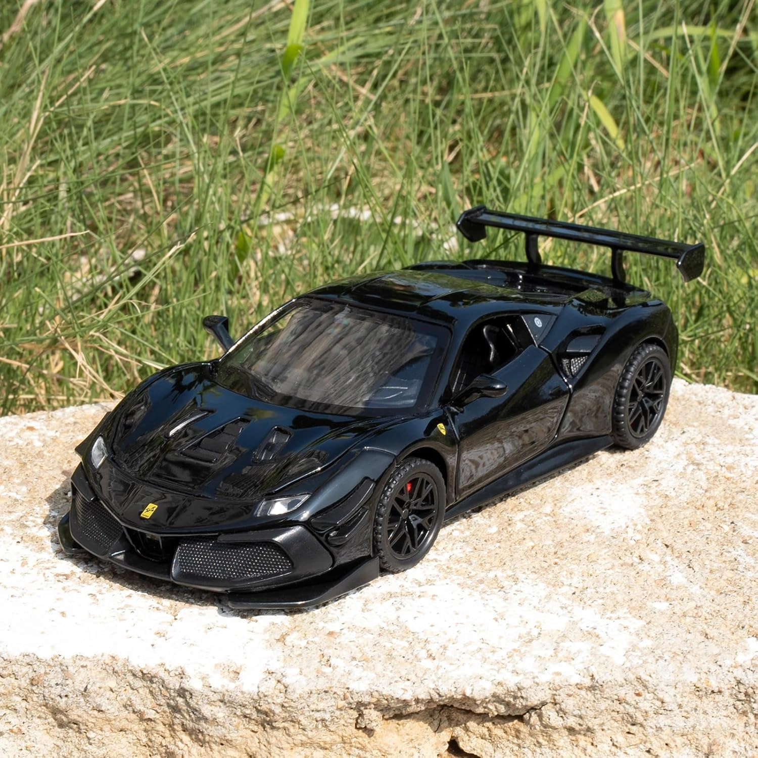 Ferrari 488 - 1:32 1 pcs