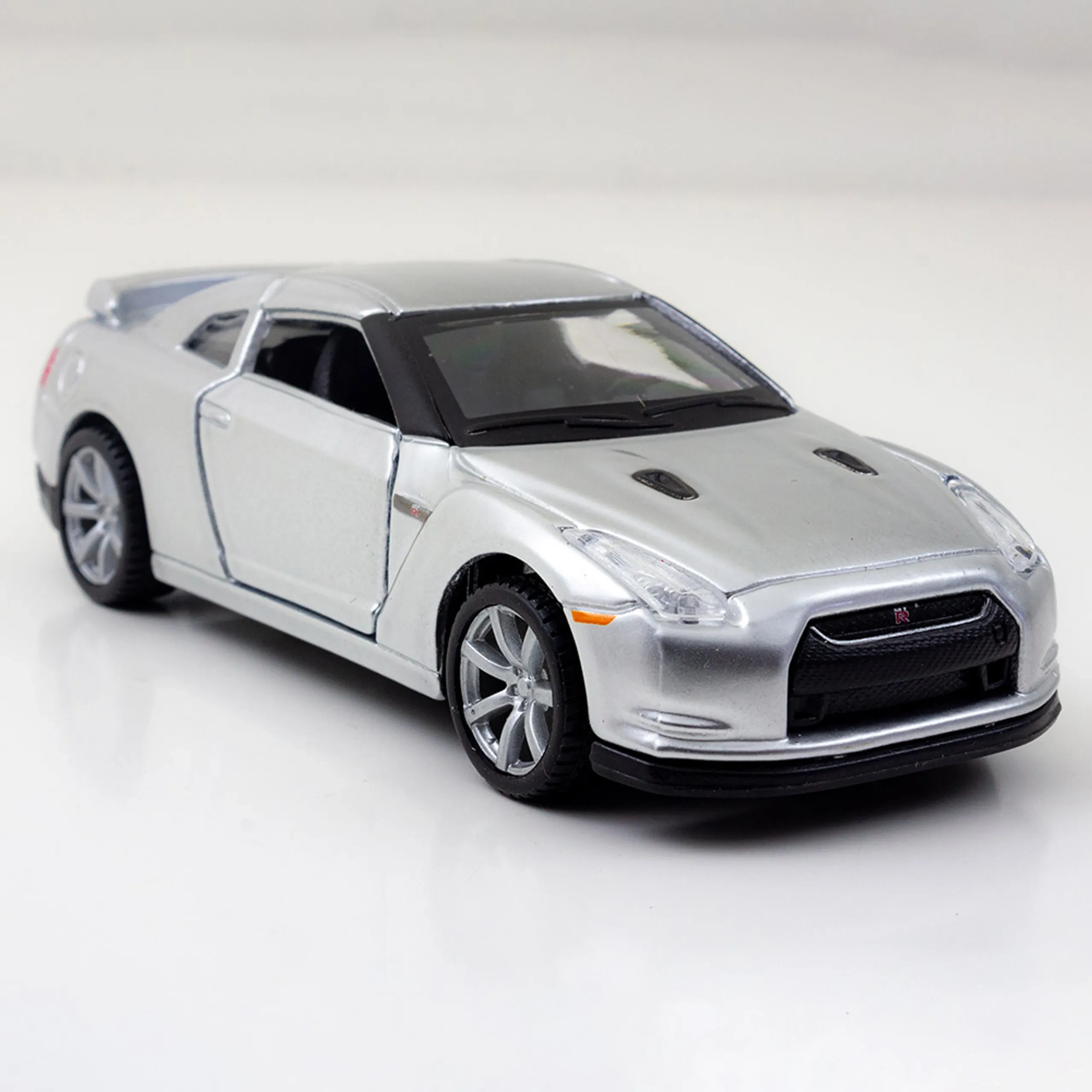 Nissan Gtr - Pullback Die Cast