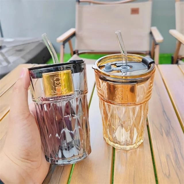 Glass Tumbler - 1 pcs With Lid and Straw - 400 ml