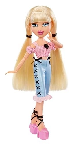 Cloe Fashion Doll - 11.5 inches Goin’ Out!