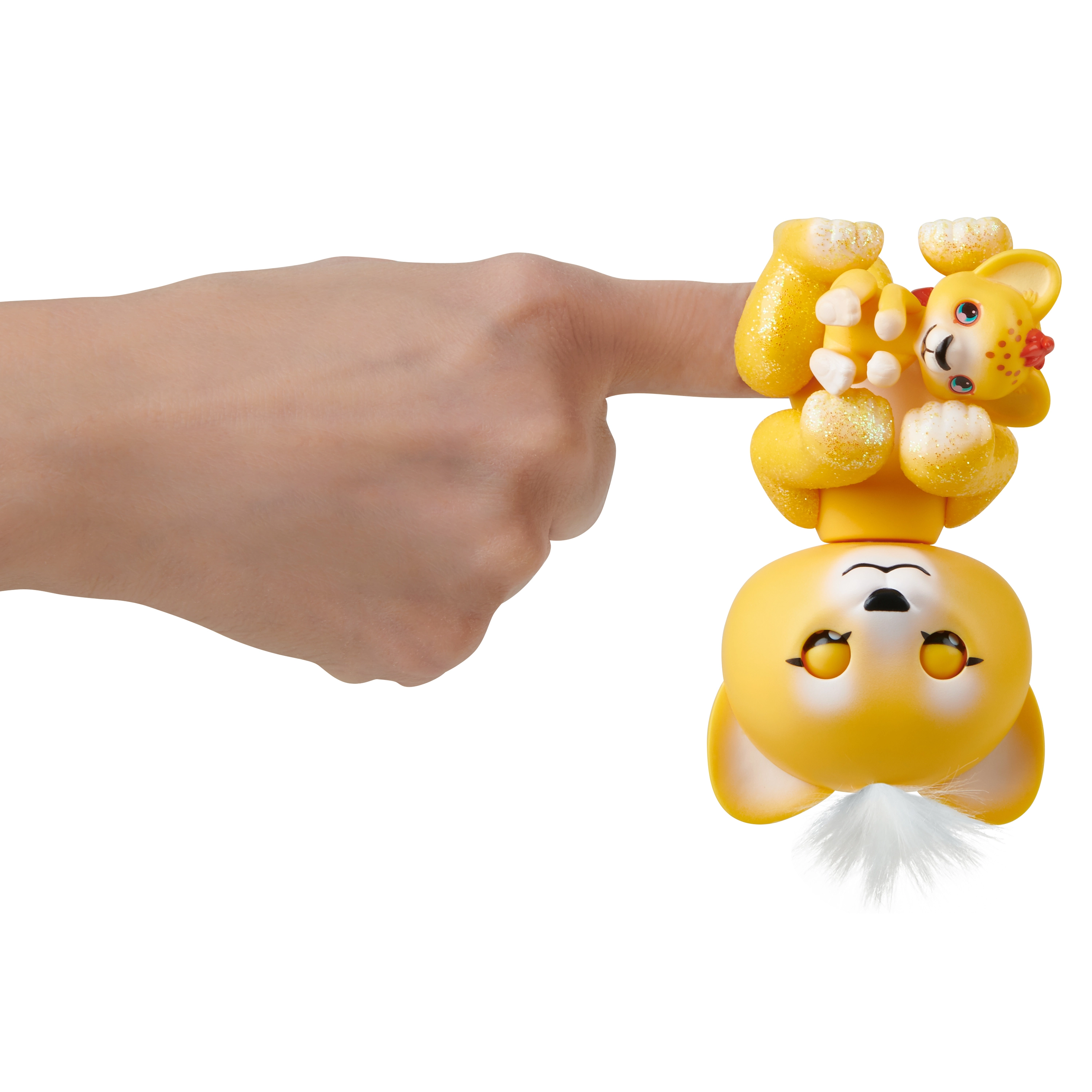 WowWee Fingerlings Hugs Sam Lion