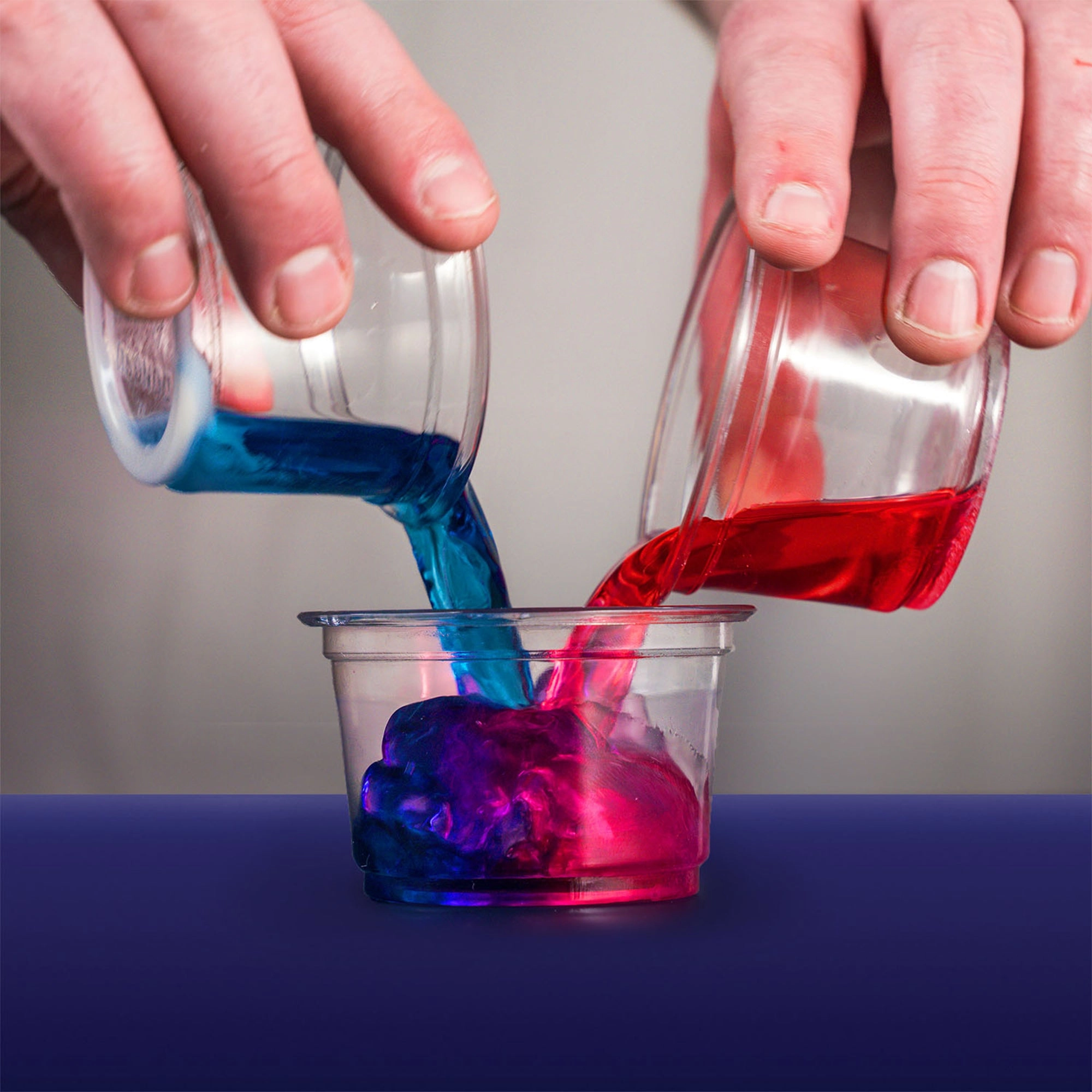 Amazing Reactions Chemistry Set - 8 years+ 19 pieces