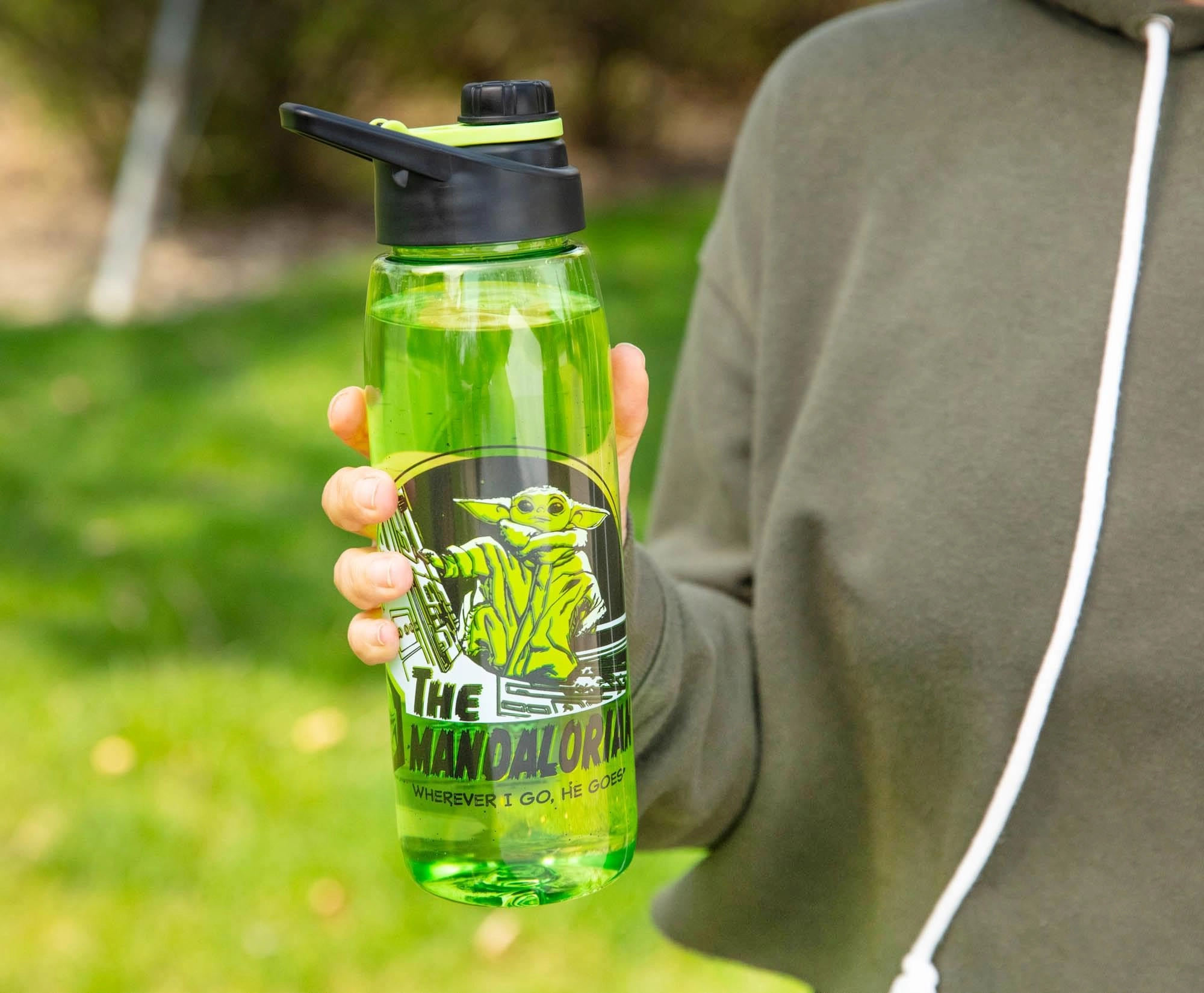 Star Wars The Mandalorian Water Bottle - Screw Top Lid Tritan
