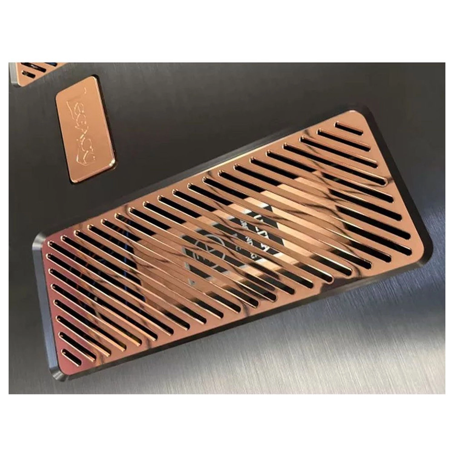 iV1 Ultra - 1,125W 8Ω 1,600W 4Ω