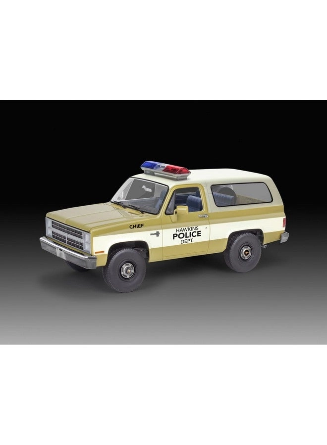 Stranger Things Jim Hopper's '85 Chevy K5 Blazer Model Kit (14558) - 1:25