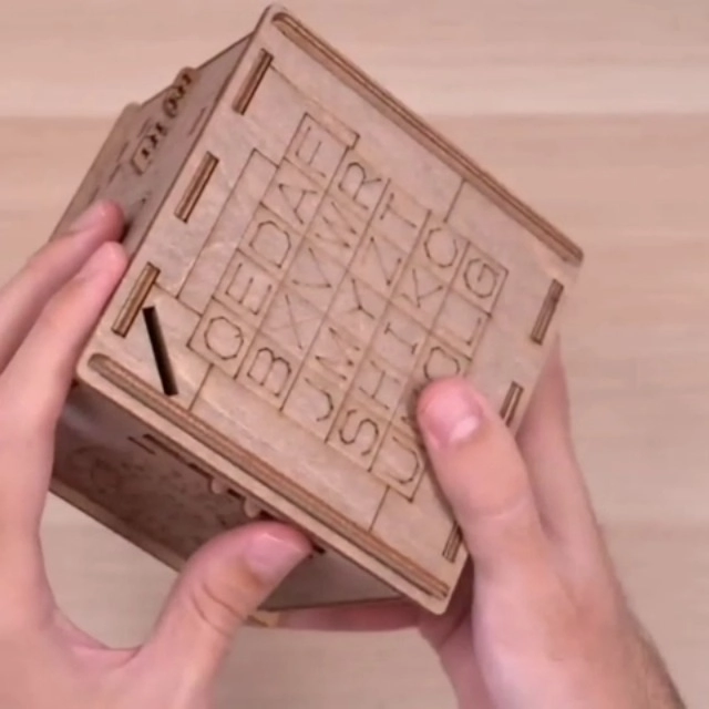 Space Box - Birch Wood 96 Piece 2 Secret Compartments