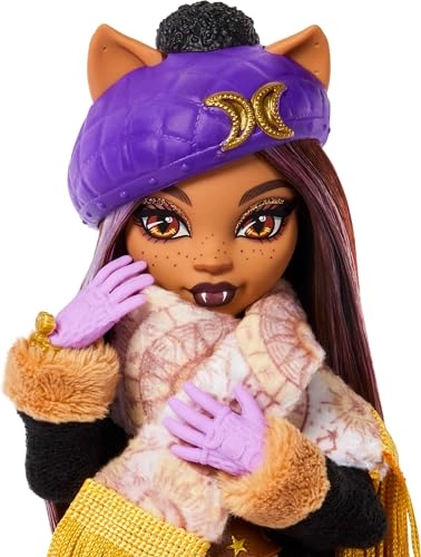 Clawdeen Wolf Doll - Skulltimate Secrets Closet Set 19+ Surprises Ages 4+