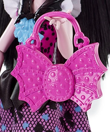 Draculaura Doll - Articulated First Day of School Ages 6+