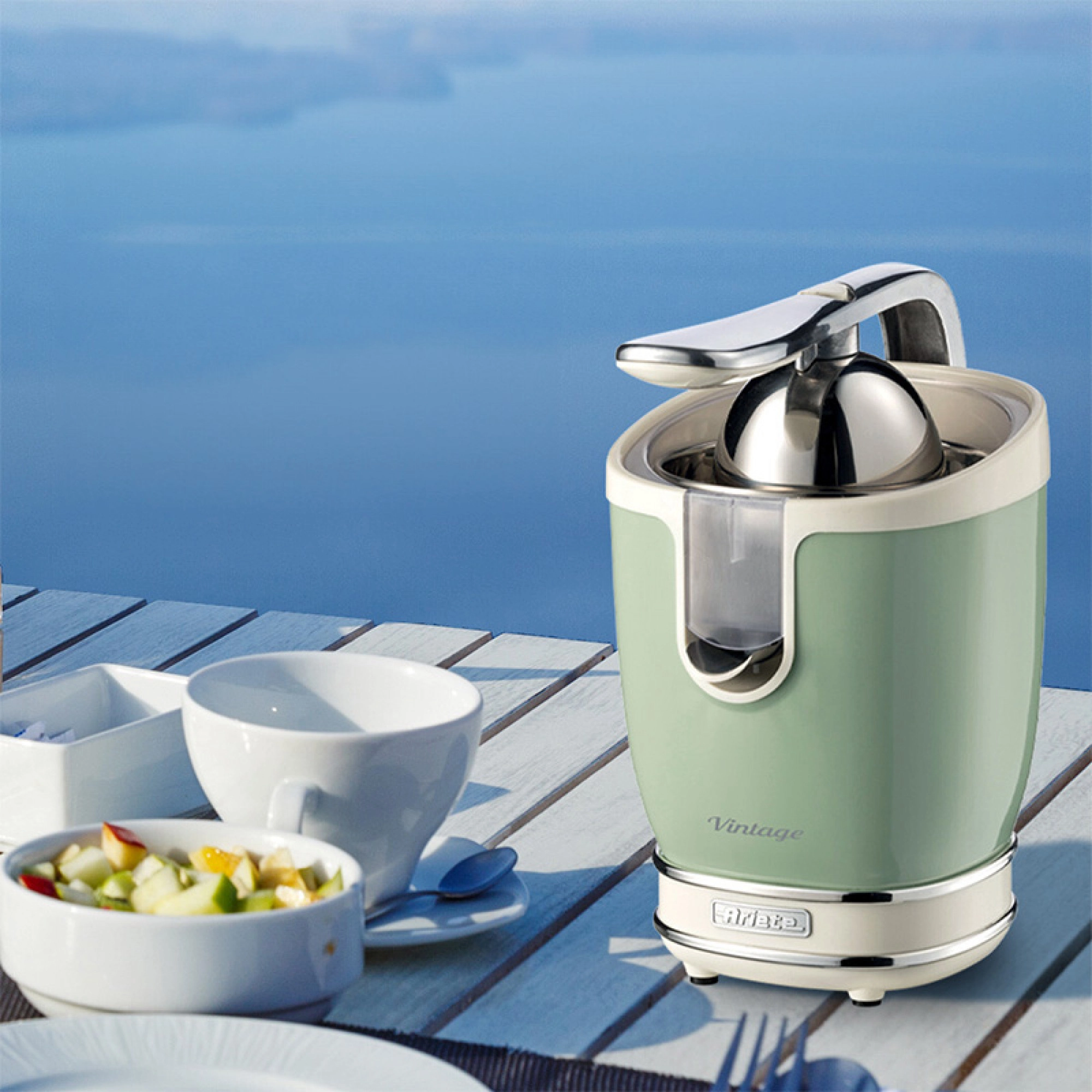 Vintage Electric Citrus Juicer - 85W 0.6L