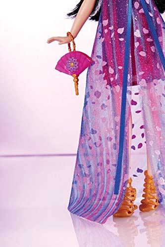 Mulan Fashion Doll - Style Series Contemporary Style Ages 6+