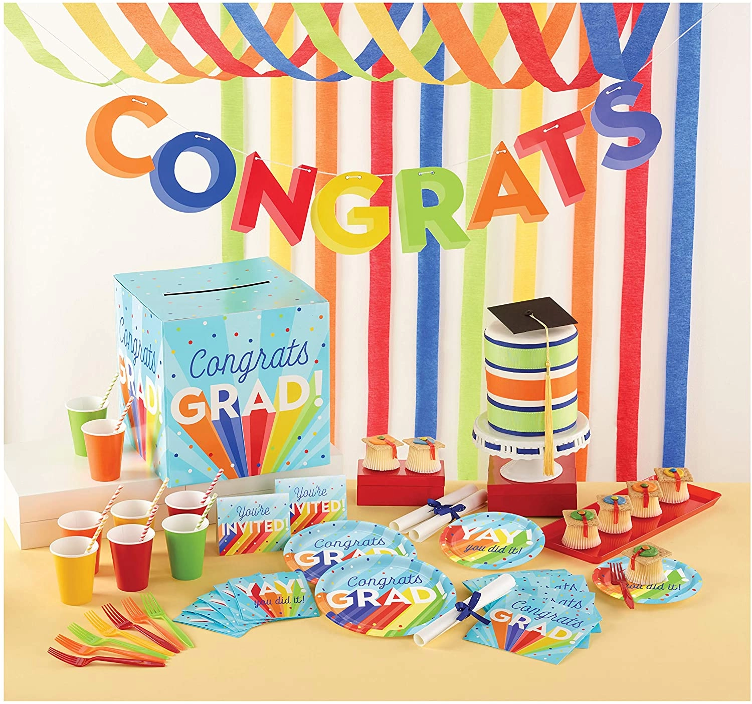 Rainbow Congrats Grad Paper Tablecover