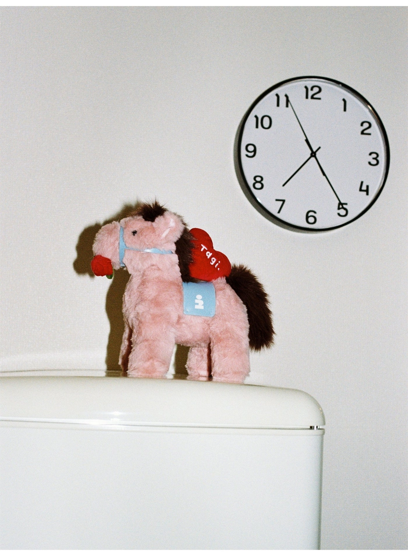 Magi Year of the Horse - 25 cm Lucky Red