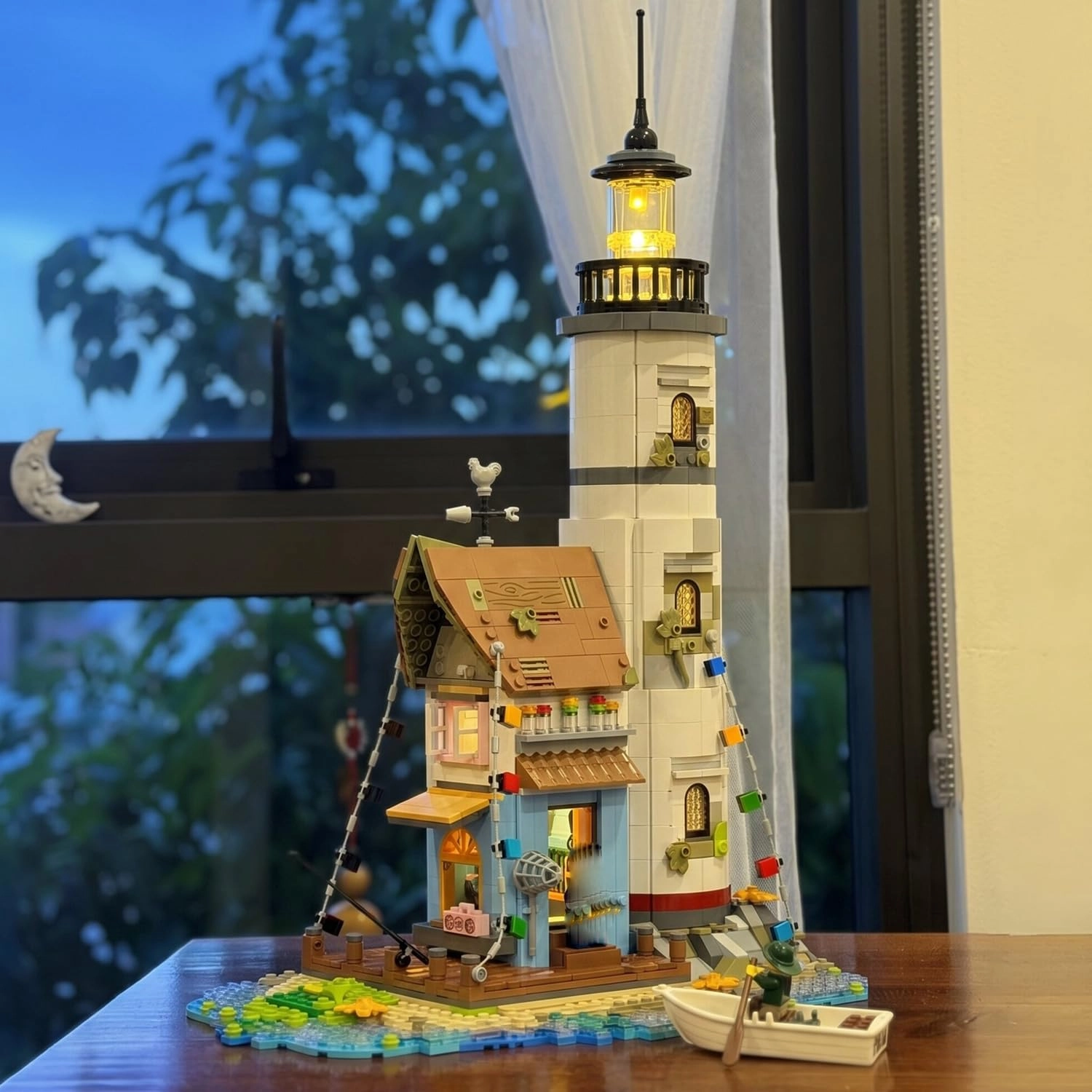 serfiman Mini Bricks Lighthouse (6034) - Motorbike