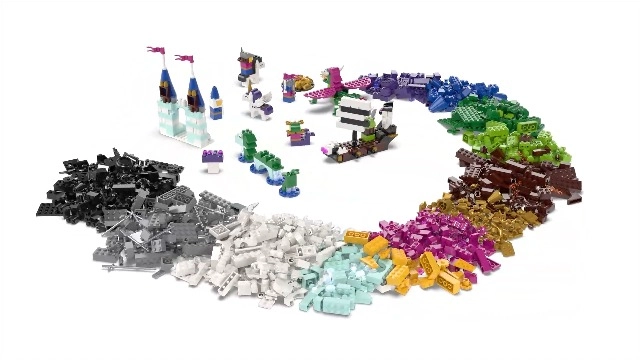Classic Creative Fantasy Universe Set (11033) - Multicolor