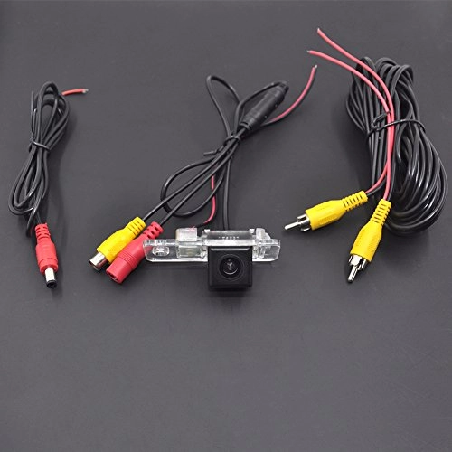 Car Rearview Camera - 728 x 512 pixels