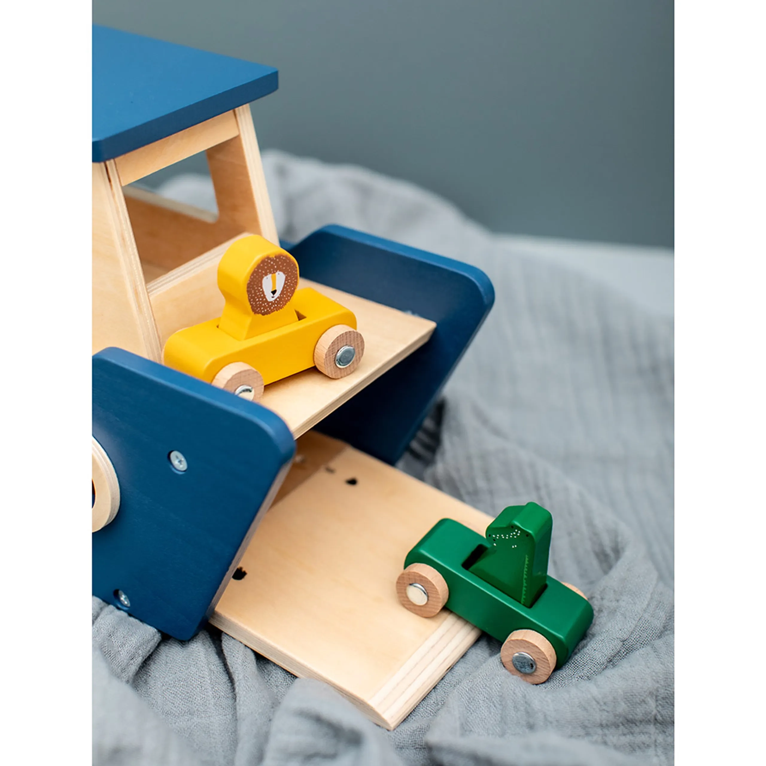 Wooden Ferry Boat - 18 months+