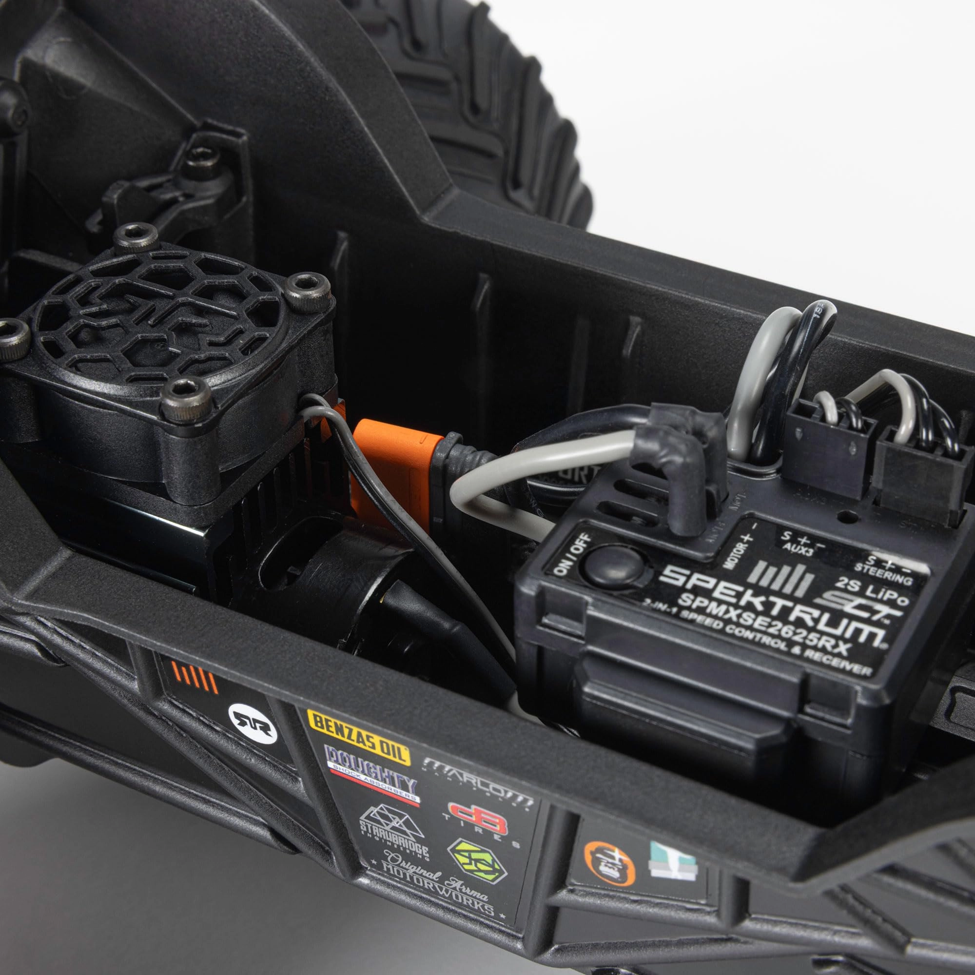 Quake GROM - 1:16 Scale
