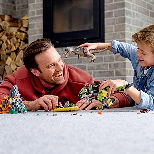 Jurassic World T. rex vs Dino Mech Battle (75938)