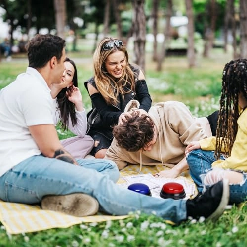 Friendly Feud Game - English 12 years and up