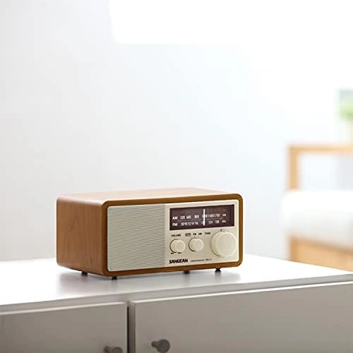 WR-11SE - AM/FM Table Top Radio