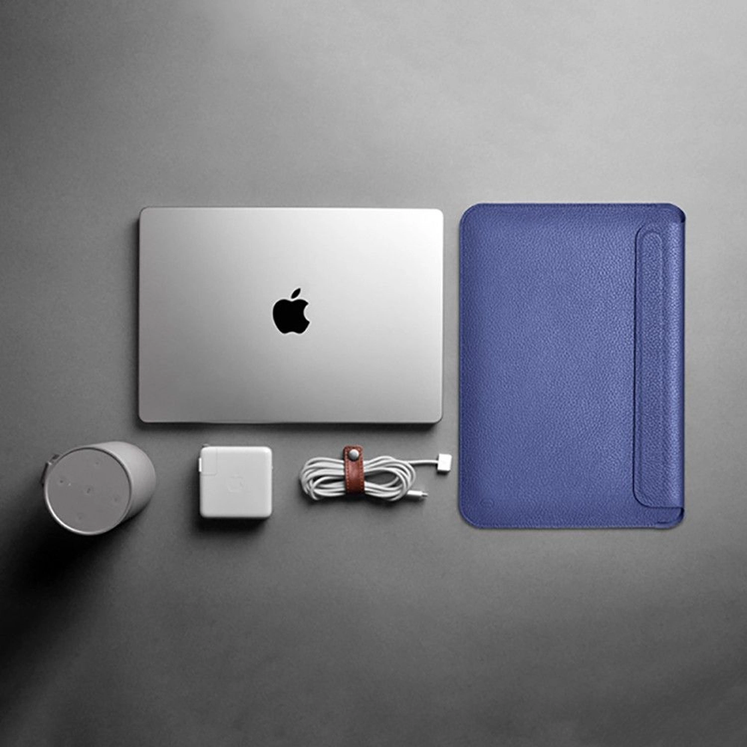 Skin Croco Sleeve for MacBook 16.2-Inch