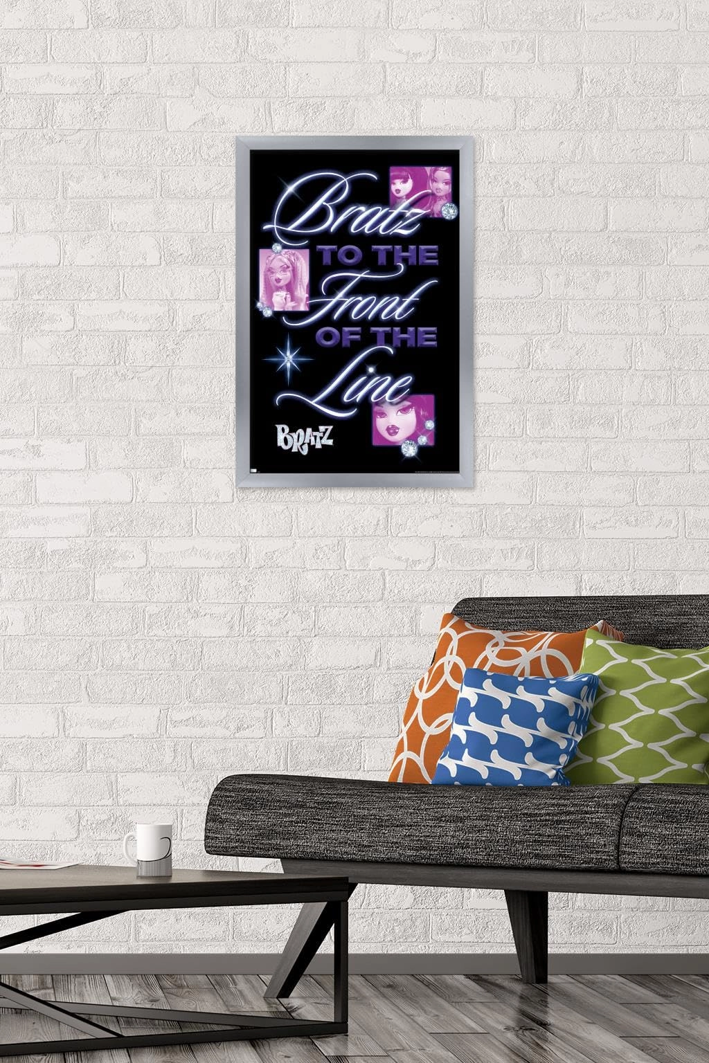 Bratz: Girls Nite Out - Front Of The Line Wall Poster - Paper 22.4\"L x 14.7\"W
