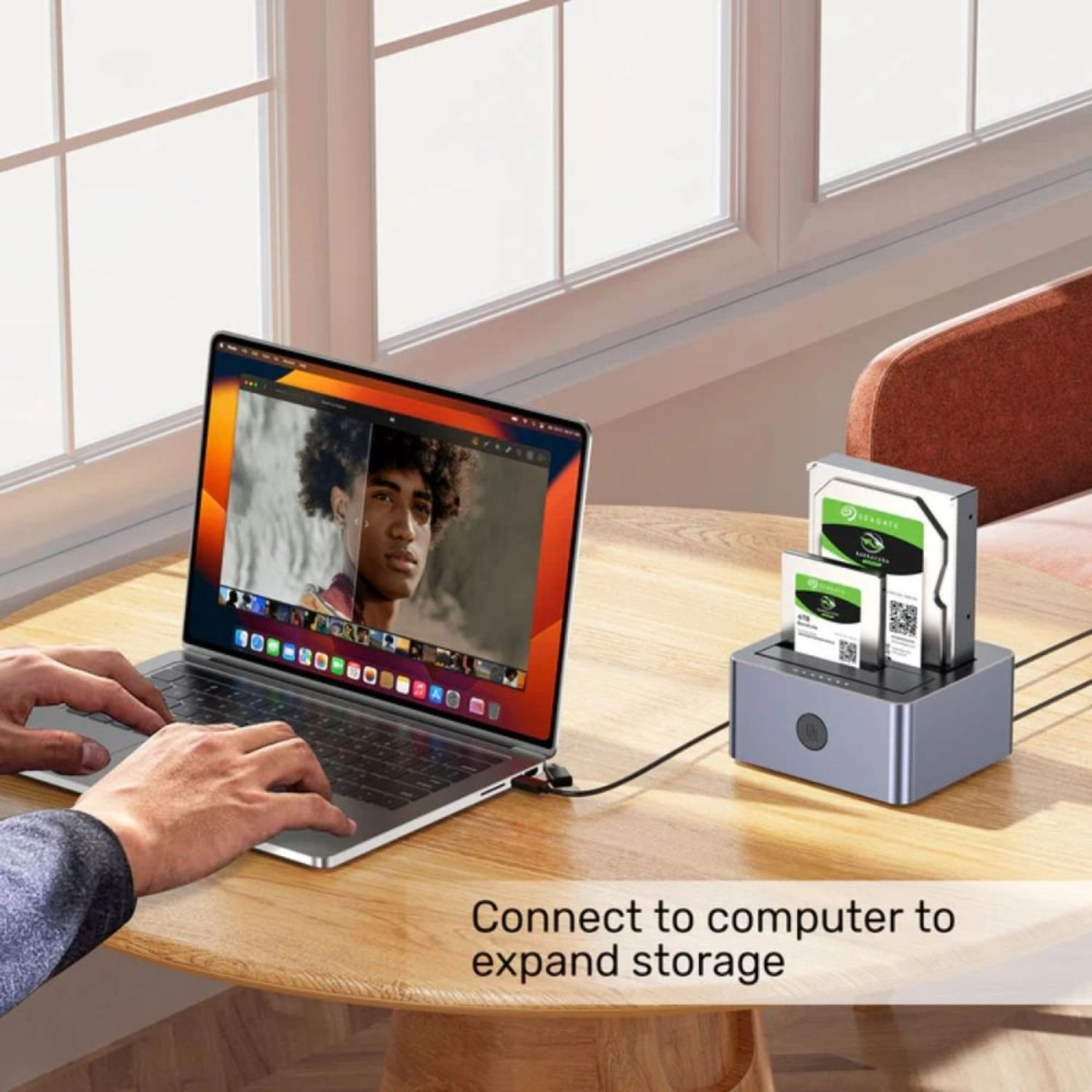 Dual-Bay SATA Docking Station