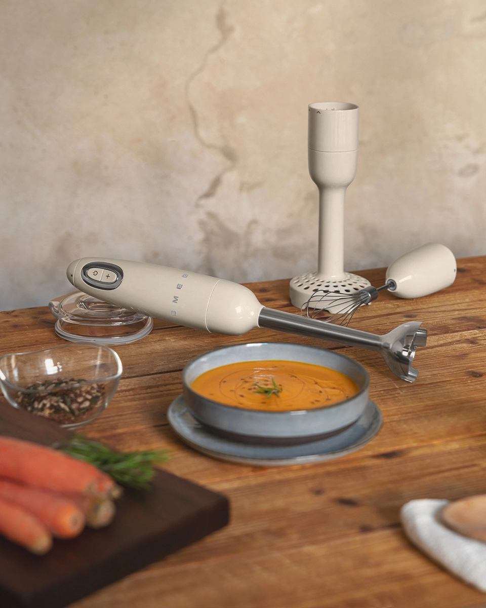 HBF22RDUK - 50s Style Hand Blender