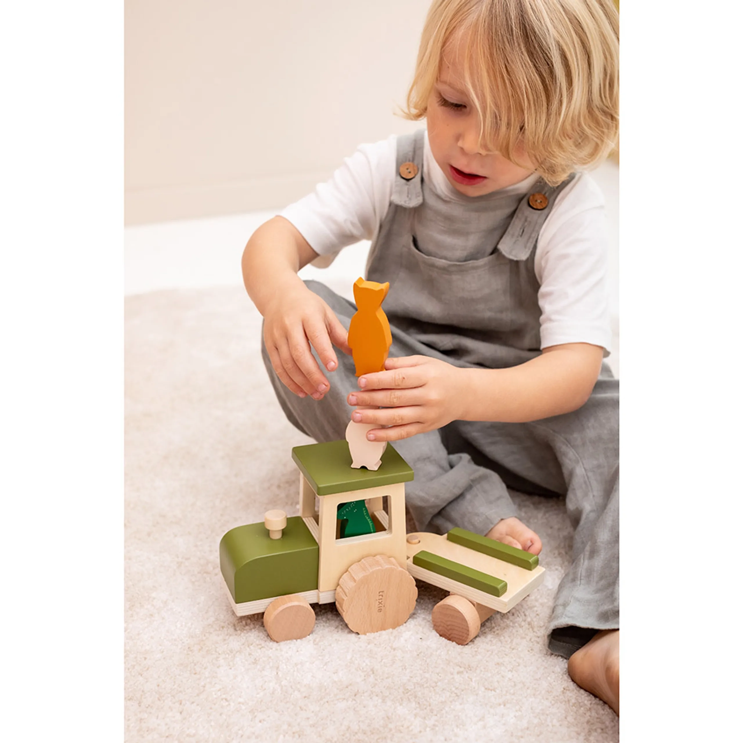 Wooden Tractor With Trailer - 18 months+