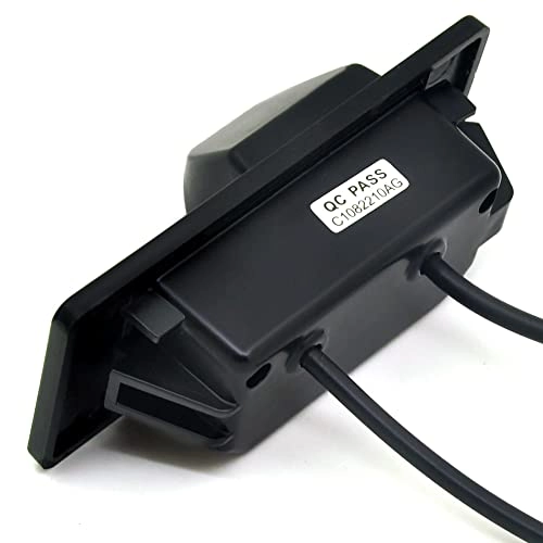Car Rearview Camera - 728 x 512 pixels