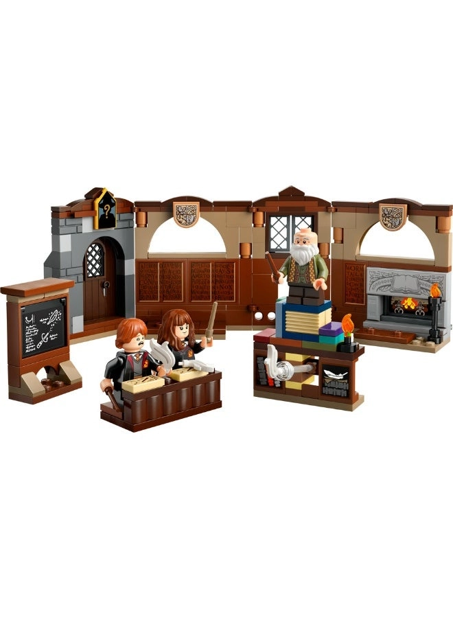 Harry Potter Hogwarts Castle: Charms Class (76442)