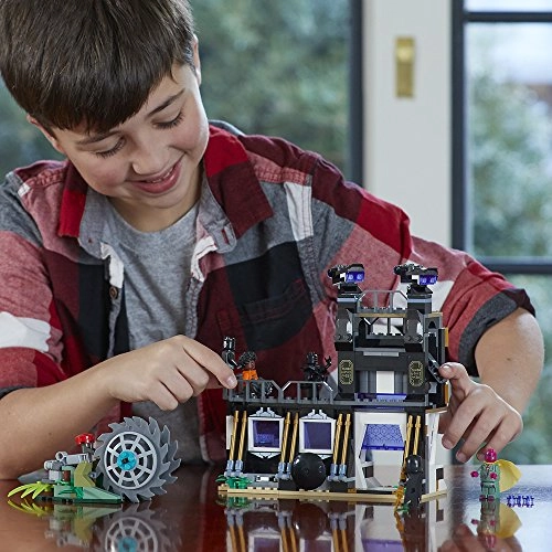 Avengers: Infinity War Corvus Glaive Thresher Attack (76103)