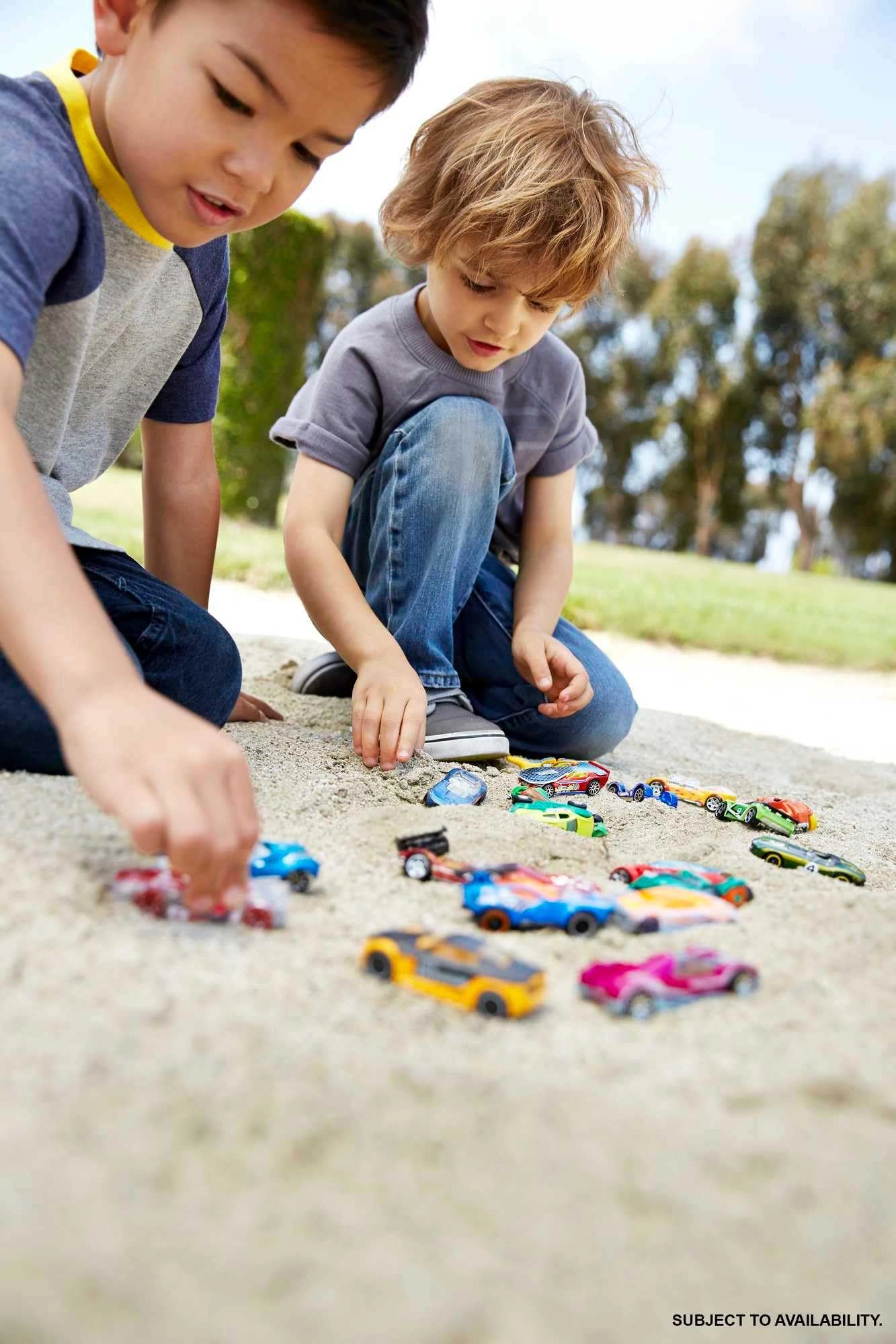 Basic Die-Cast Car Pack 1:64 20 pcs