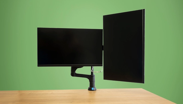 Adjust your screens as desired -  Easily adjustable