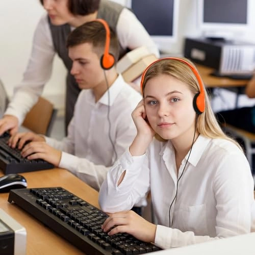 KQ1728 Wired Headphone 30 Pack