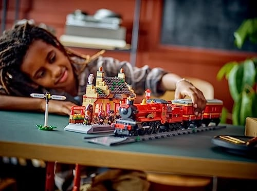 Harry Potter Hogwarts Express & Hogsmeade Station (76423)